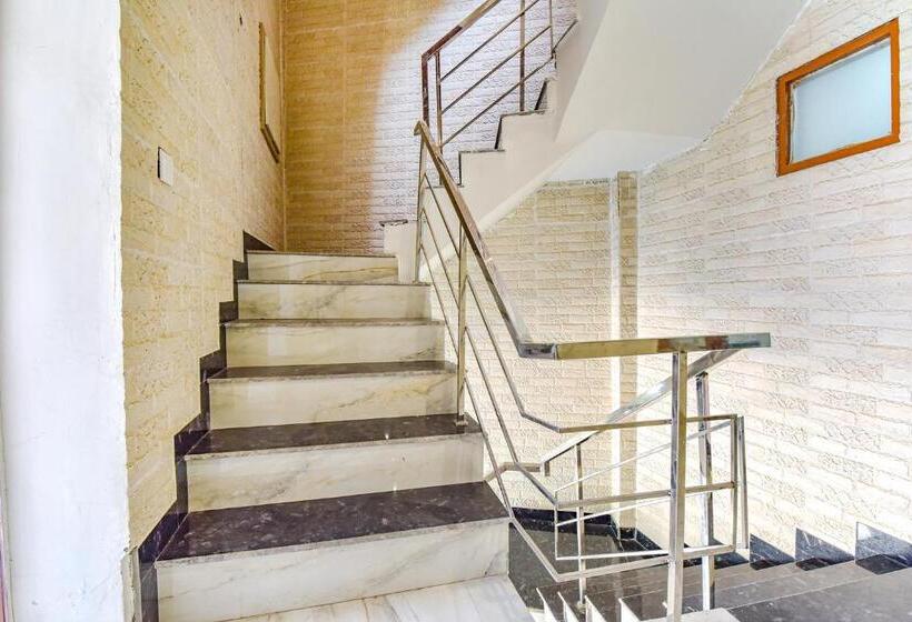 Fabhotel Prince 24