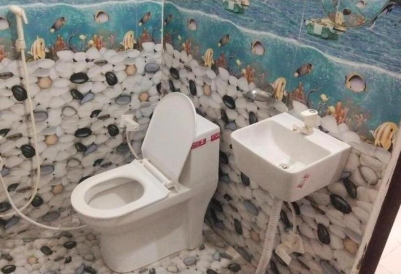 酒店 Goroomgo Kunj Residency Mathura Near Bus Stand Parking Facility & Restrurant