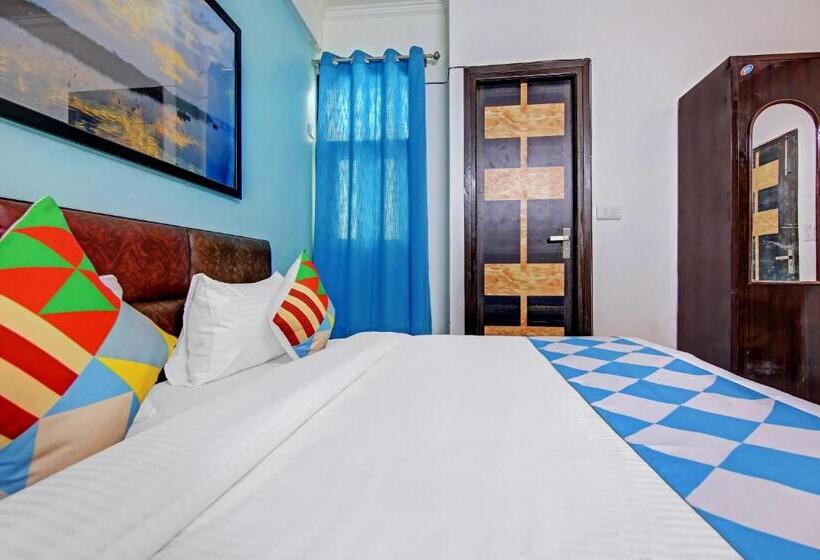 Hotel O Kd Plaza Saket Residency Near Saket Metro Station