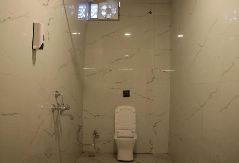 فندق Rajwada Resort &