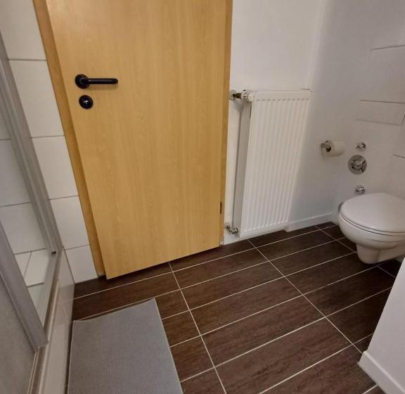 膳宿费 Doppelzimmer Mit Bad  Fernseher