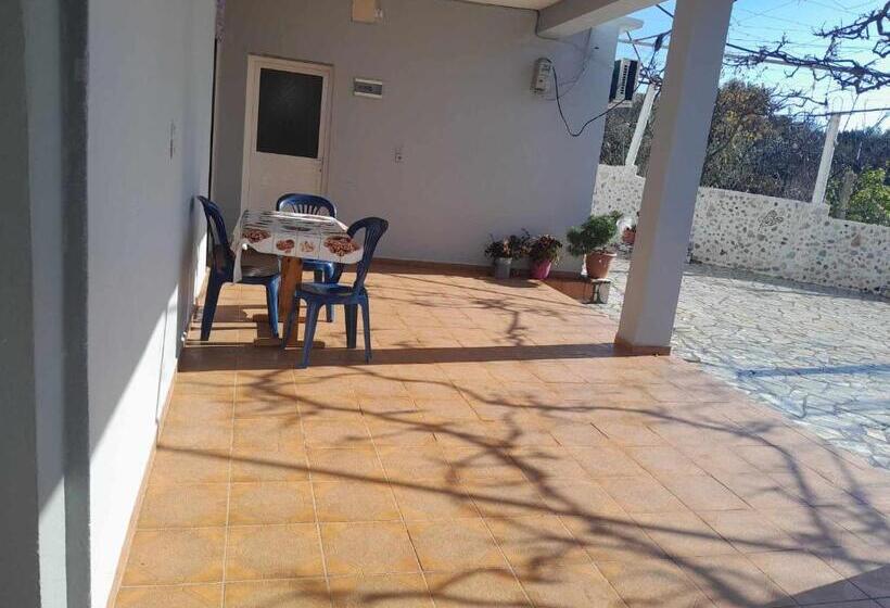 پانسیون Kalemi Sunrise Studios