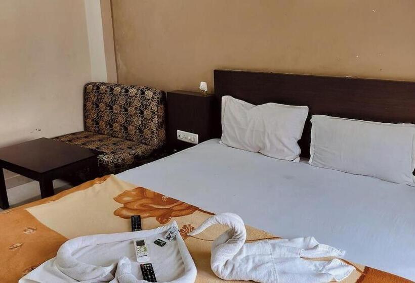 Royal Hotel Uk Palace Puri