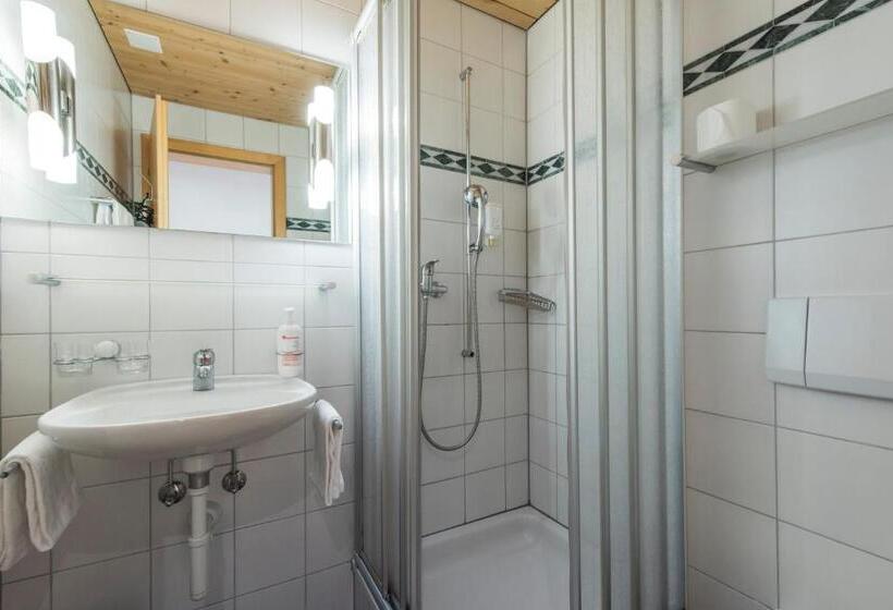 مبيت وإفطار Alpenrose Beim Ballenberg