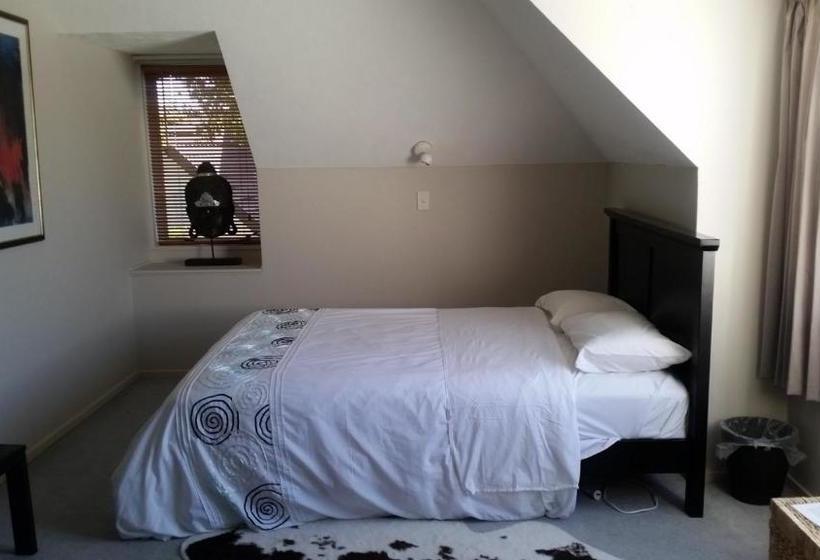 تختخواب و صبحانه Berni S Boutique Bnb