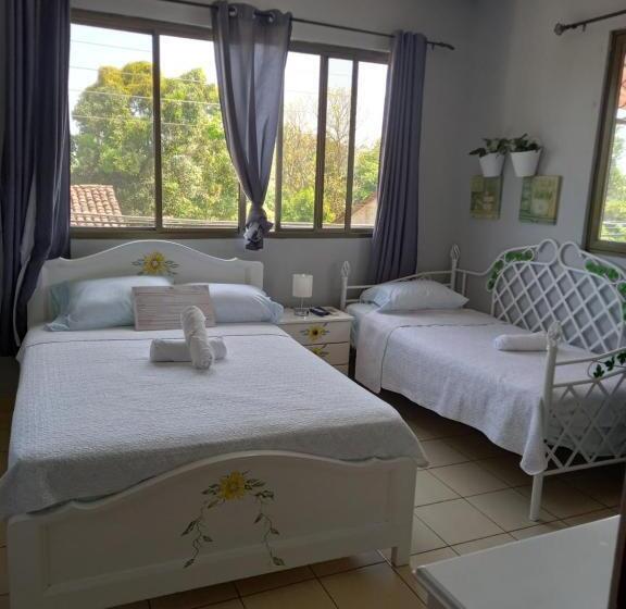 Hostel Kimmell / Hostal Familiar La Casita De Los Kimmell