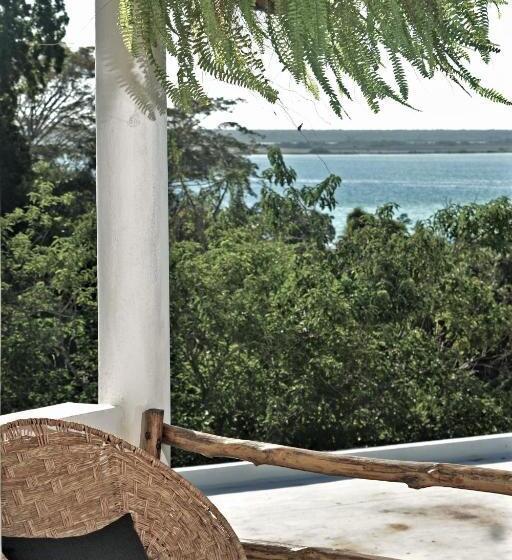 هتل Aires Bacalar