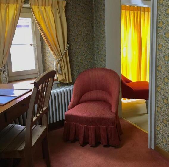 فندق Hôtel Les Vieux Toits