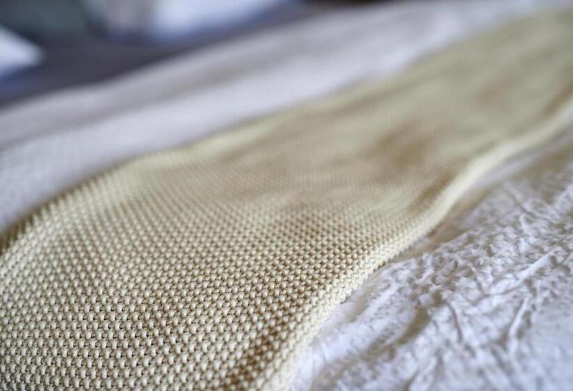 ホテル Pension Laresch