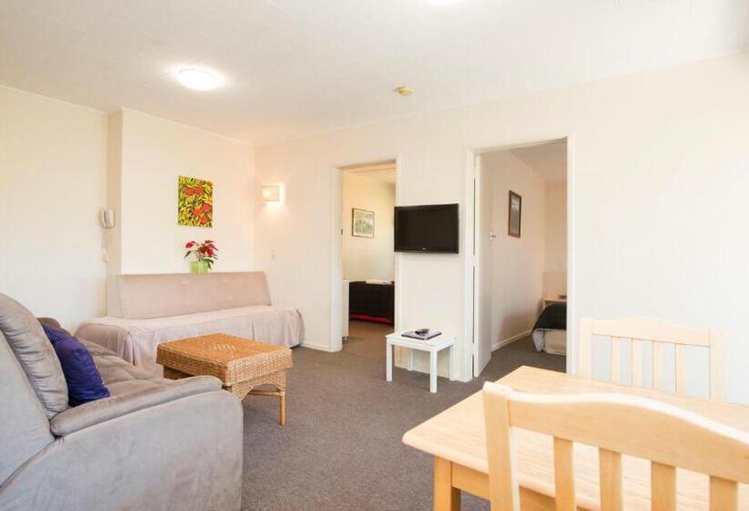 Waimarie On Riverside Motel & Apartments