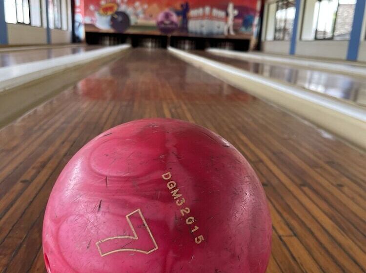 هتل Lake House Resort