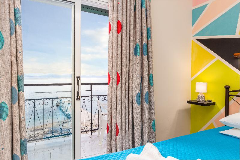 Riviera Seaside Hotel By Estia