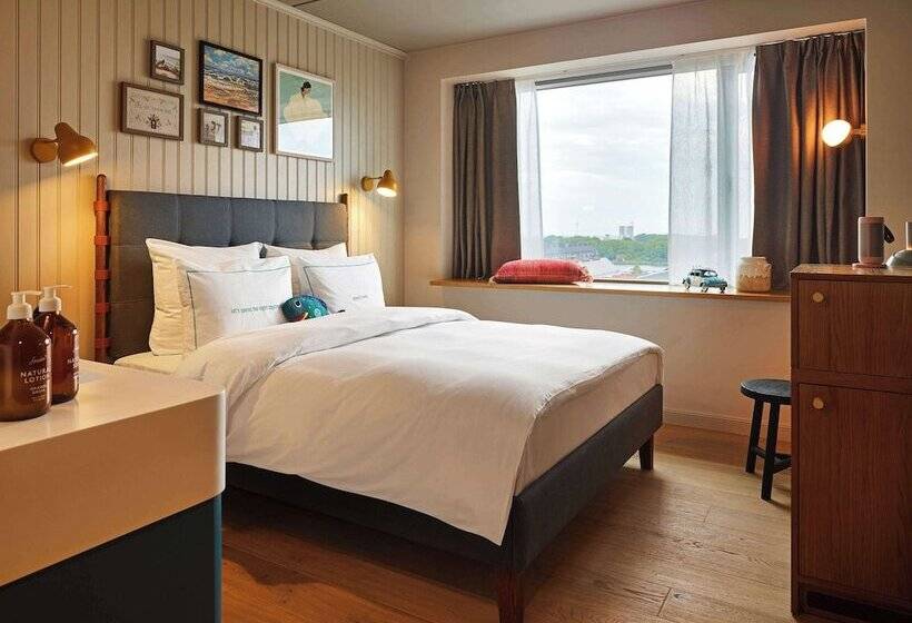 25hours Hotel Paper Island