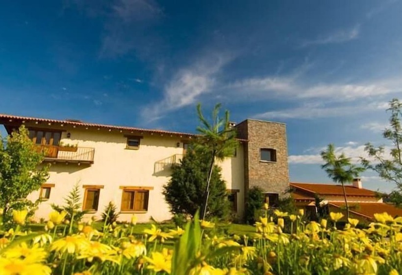 مبيت وإفطار San Bernardo Hotel & Spa En La Montana