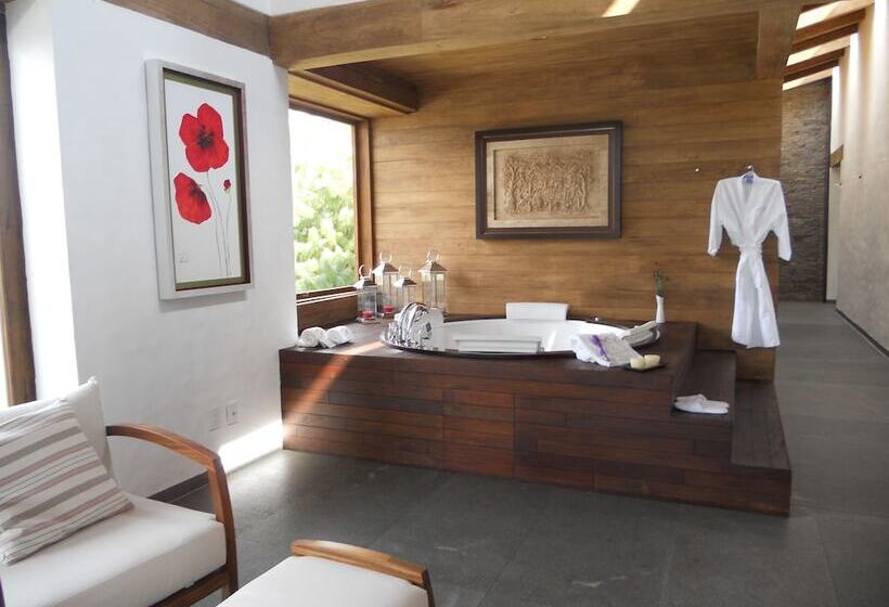 مبيت وإفطار San Bernardo Hotel & Spa En La Montana