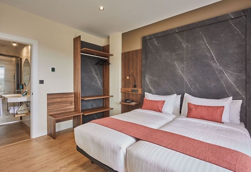 בית מלון כפרי Apartamentos Silken Fontibre Iberia Spa