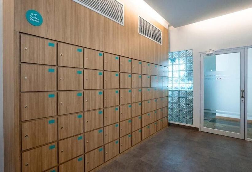 هتل Bobopod Kota Tua Jakarta