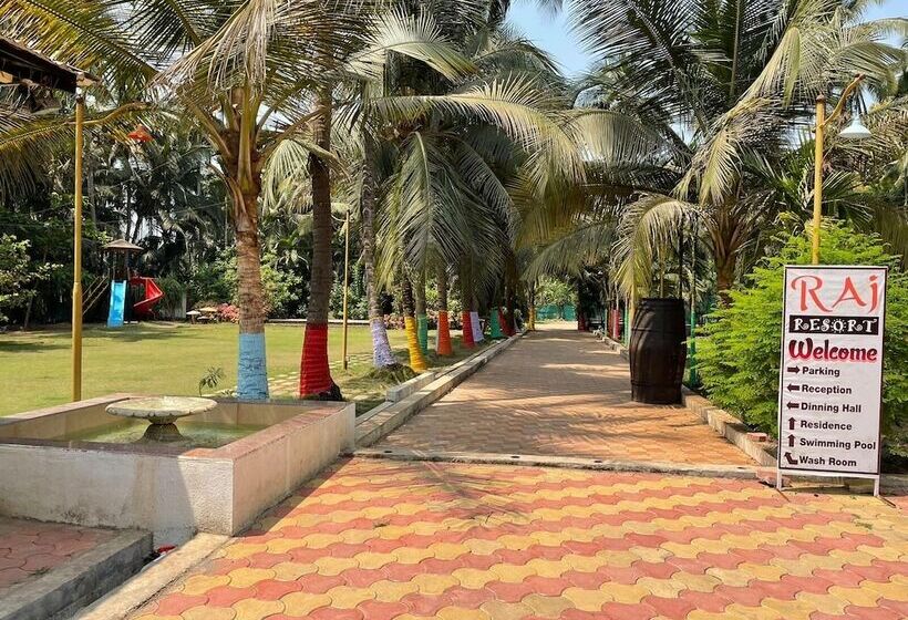 فندق Raj Resort