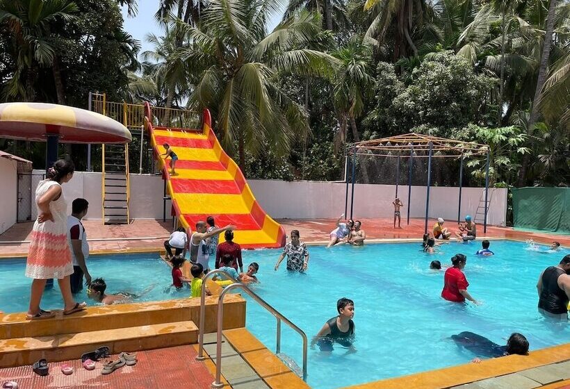 فندق Raj Resort
