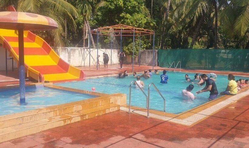فندق Raj Resort