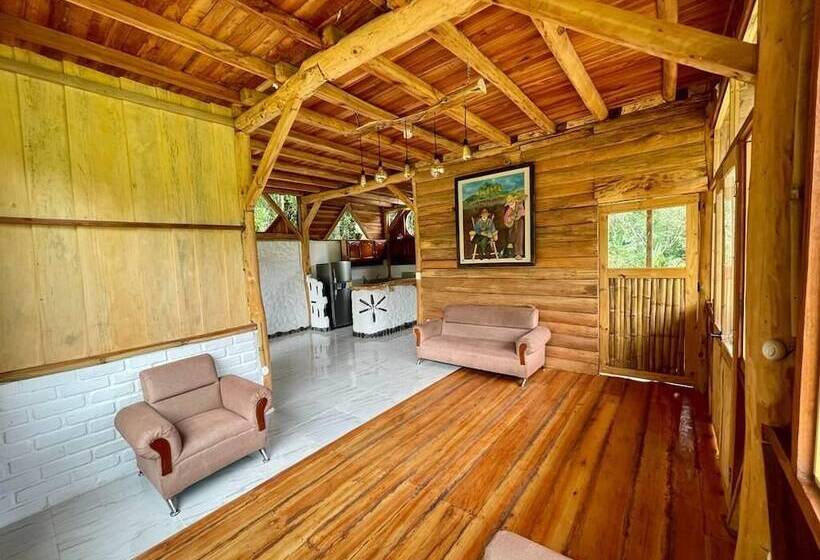 هتل روستایی Eco Finca Hostal Santorum