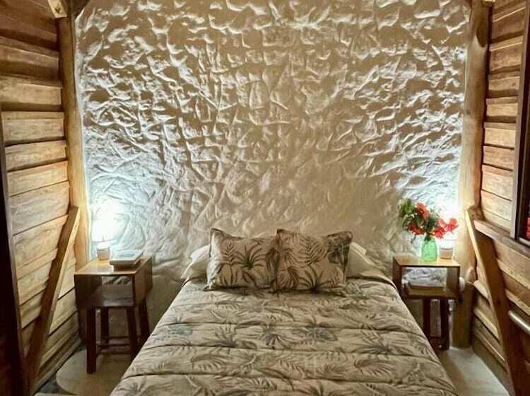 هتل روستایی Eco Finca Hostal Santorum