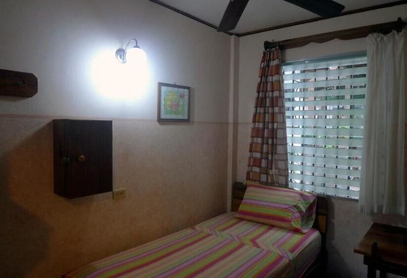 הוסטל Hostal Hansi Bocas Town