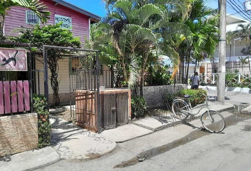 הוסטל Hostal Hansi Bocas Town