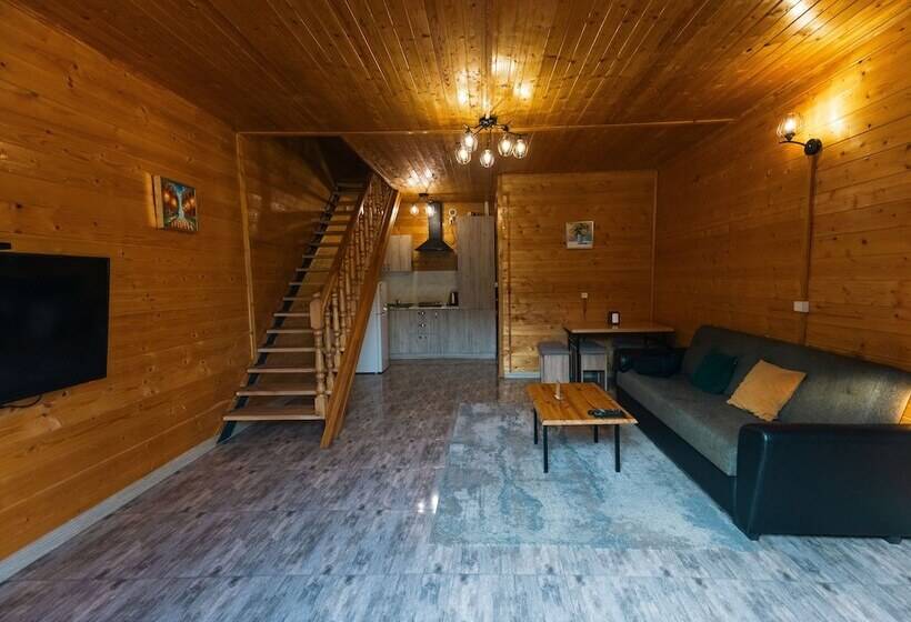 Everest Rest House