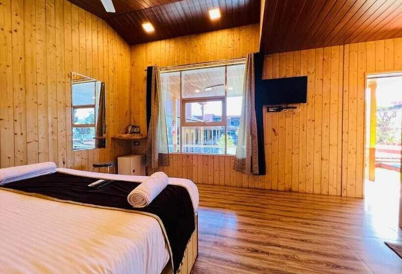 فندق Arya Resort & Spa