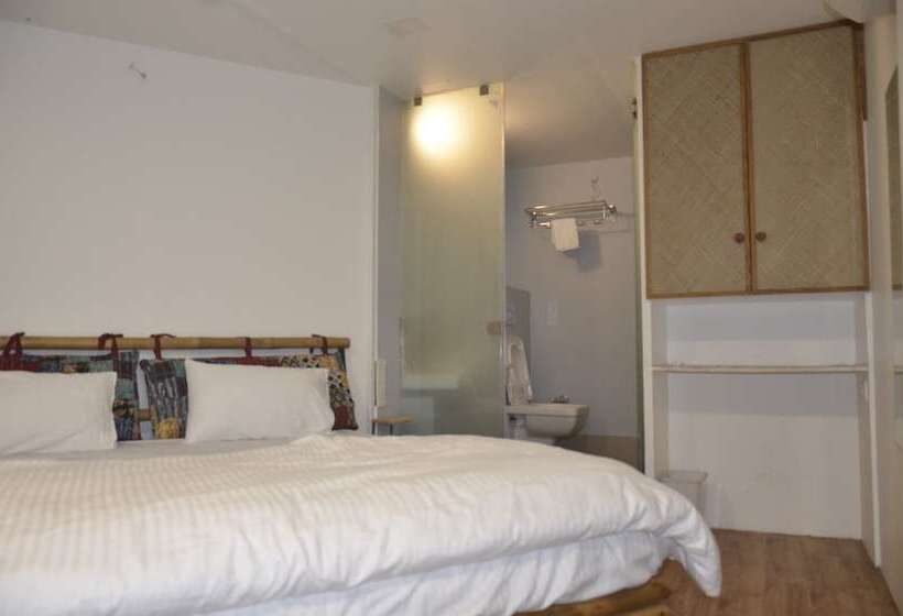 فندق Avanti Kalagram