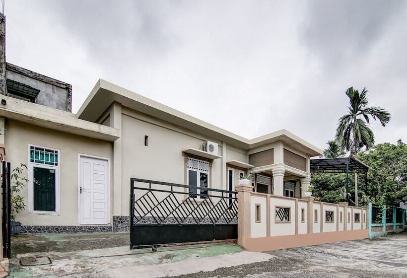 هتل Kost Syari'ah Panam By Oyo