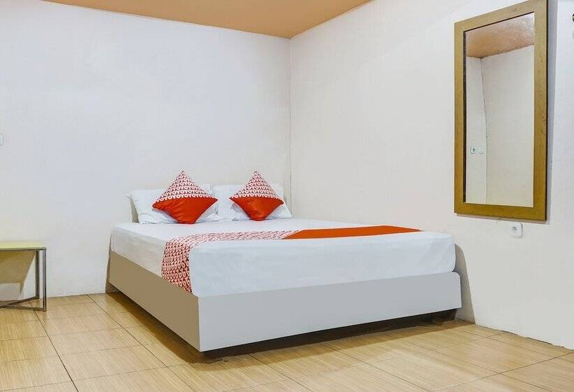 Hotel Makassar Cottage By Oyo