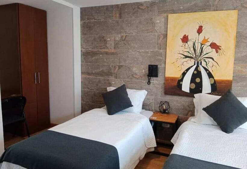 هتل Posada Santa Elena