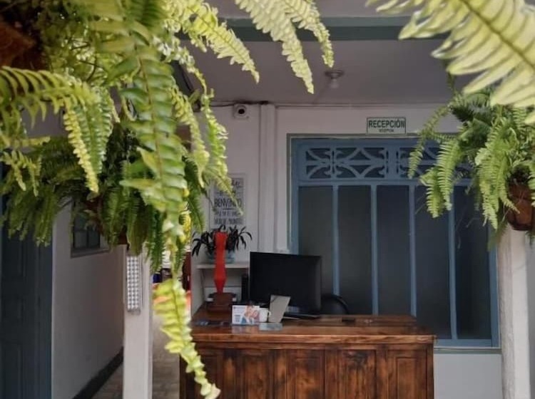 هتل Posada Santa Elena