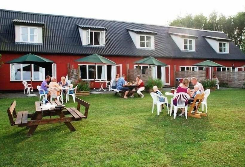 هتل Pyttegaarden Apartments