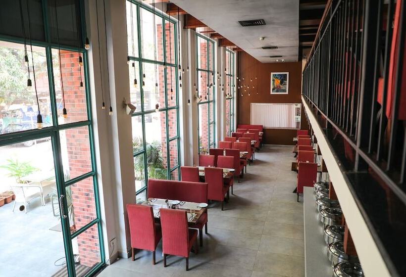 هتل Rosetum Anjuna