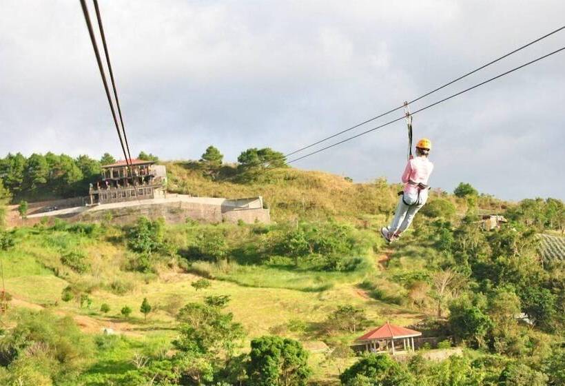 בית מלון כפרי Ten Cents To Heaven Leisure Camp
