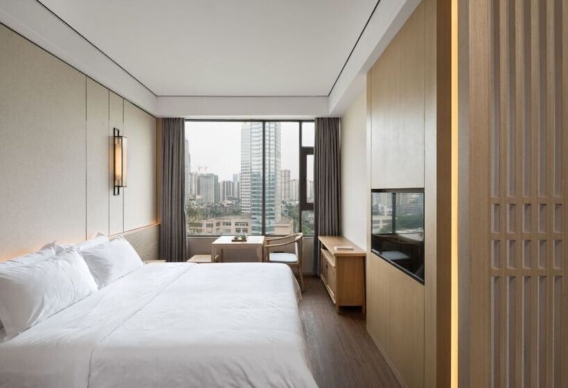 Otel The Hidden House Chengdu Taiguli Branch