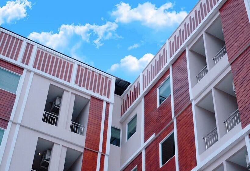 هتل Triple Trees Village