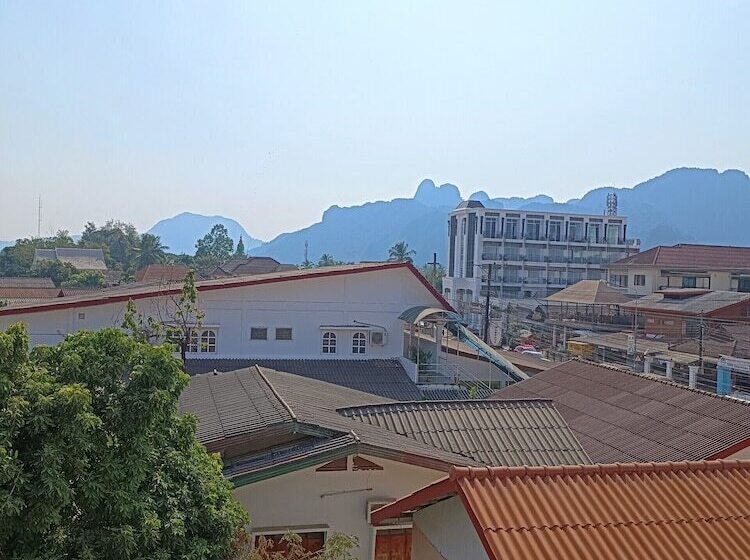 هتل Vang Vieng Central