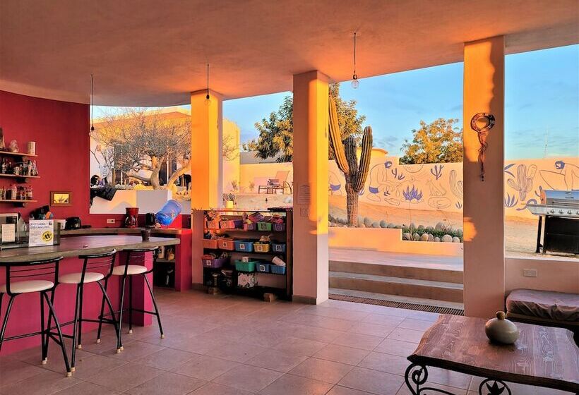 La Ventana Hostel