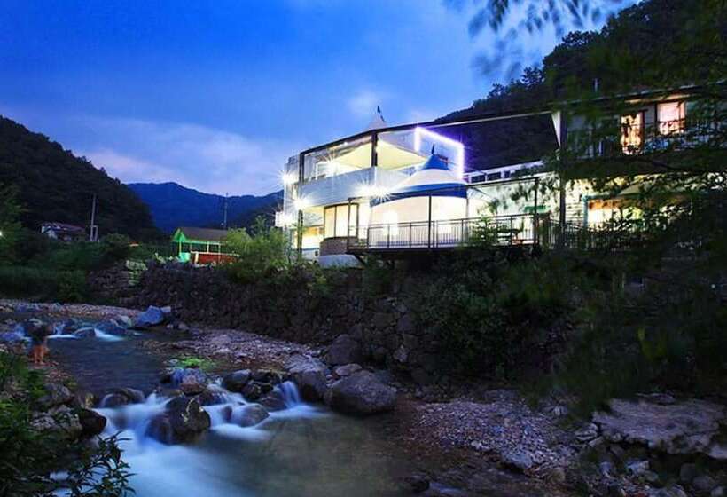 Gapyeong Valley In The Forest Pension