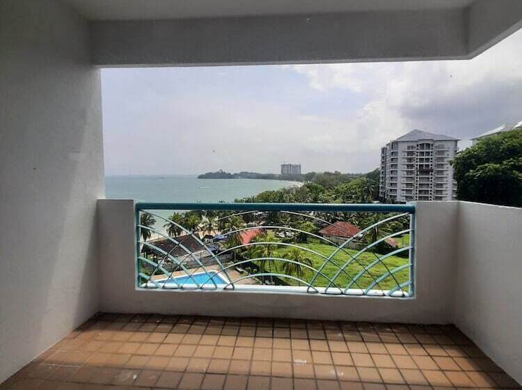 Seri Bulan Condominium