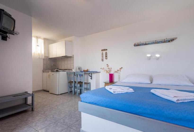 בית מלון כפרי Polyegos View