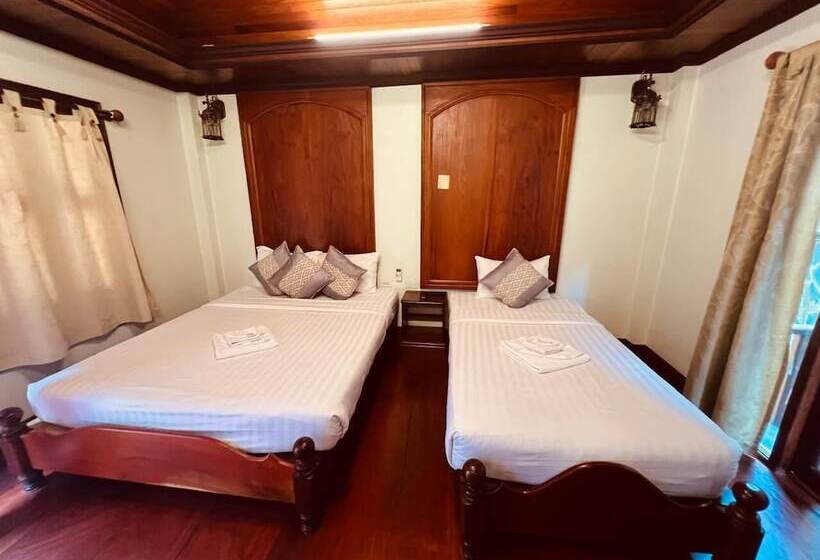 هتل Pumalin Villa