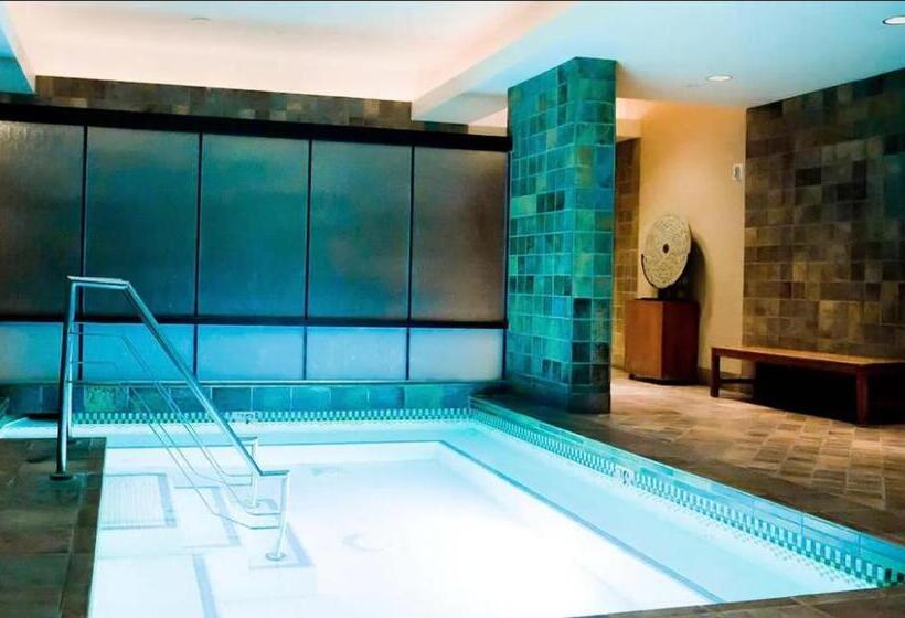The Fantasy Suite Mgm Signature Pool View