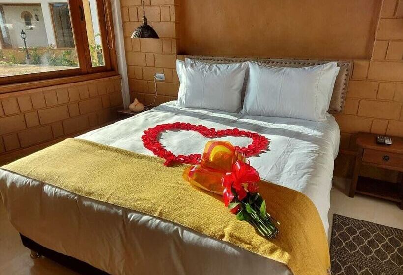 تختخواب و صبحانه Boutique La Alhambra