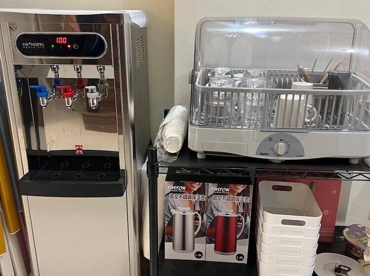 تختخواب و صبحانه Seawave