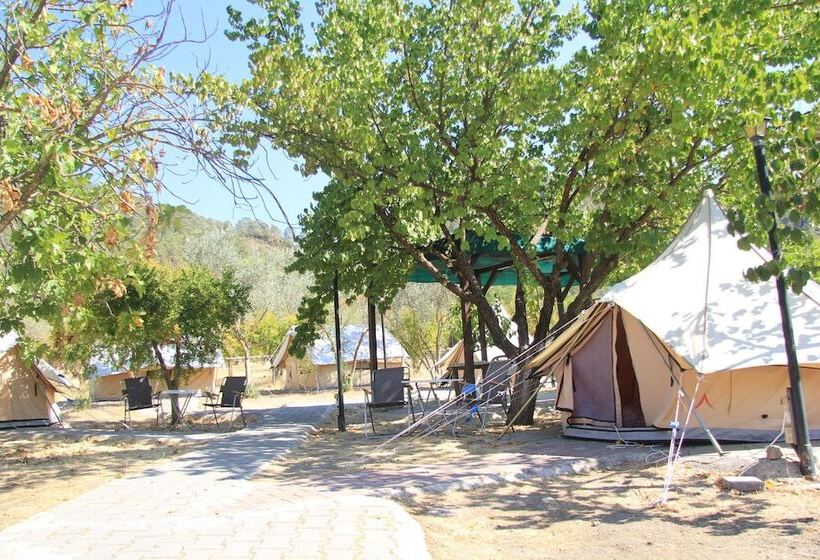Отель Fark Edenler Camping&caravan&bungalows